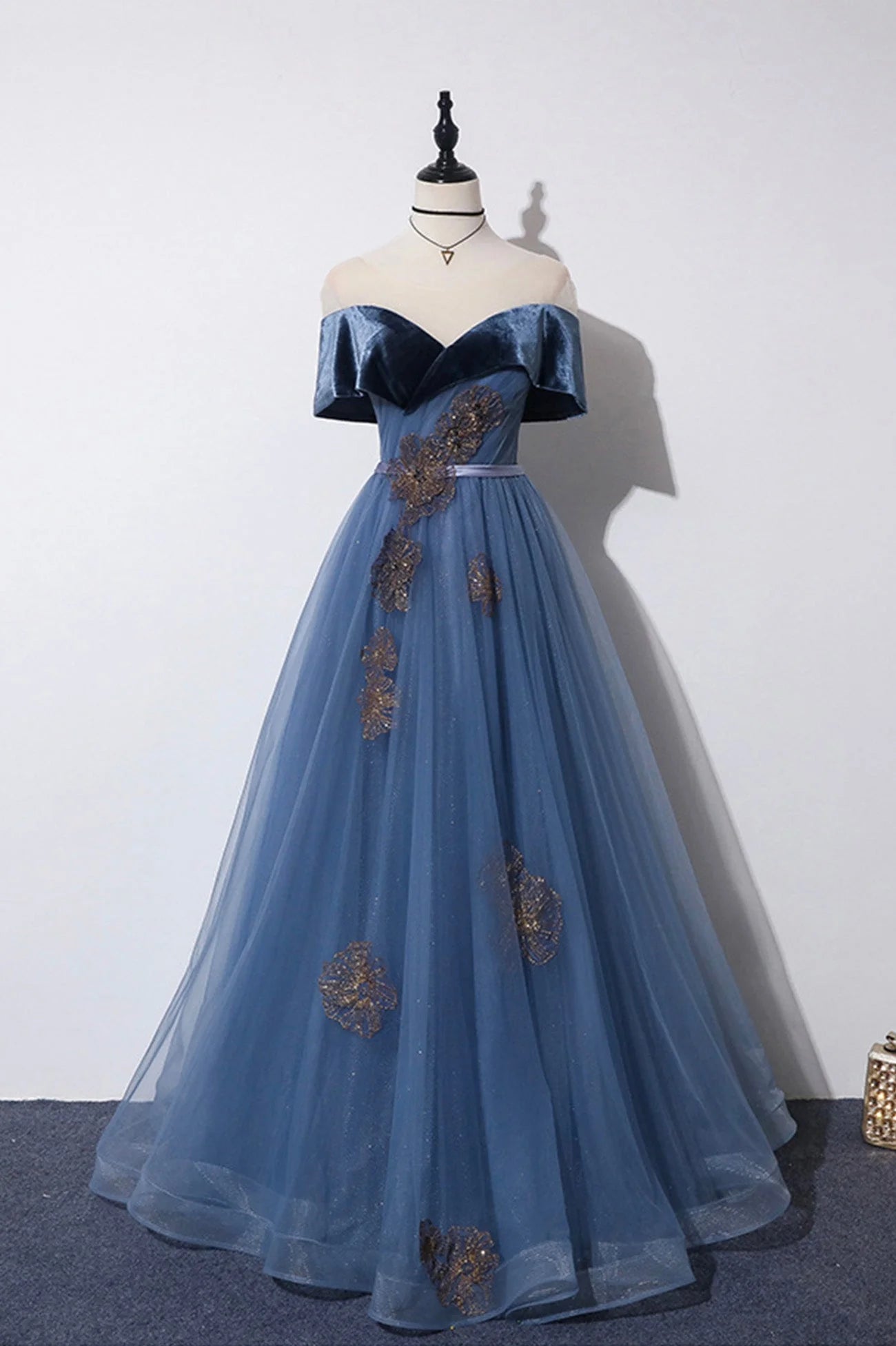 Beautiful A-Line Off the Shoulder Sleeveless Lace Up Floor-Length Prom Dress